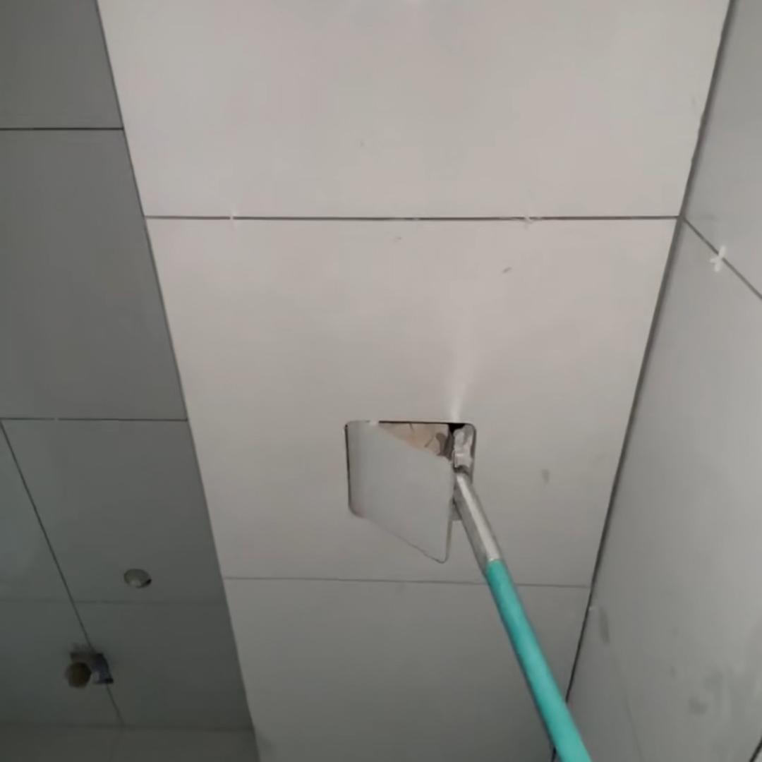 小杨专业贴砖.有需要装修贴砖可以联系