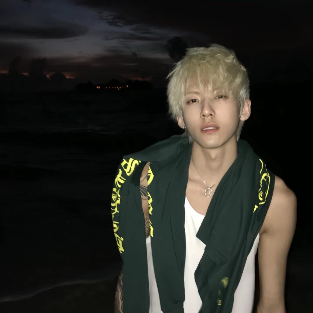 xiao李.
