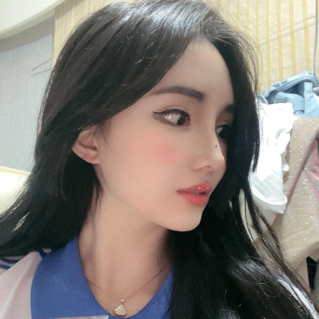 凹凹