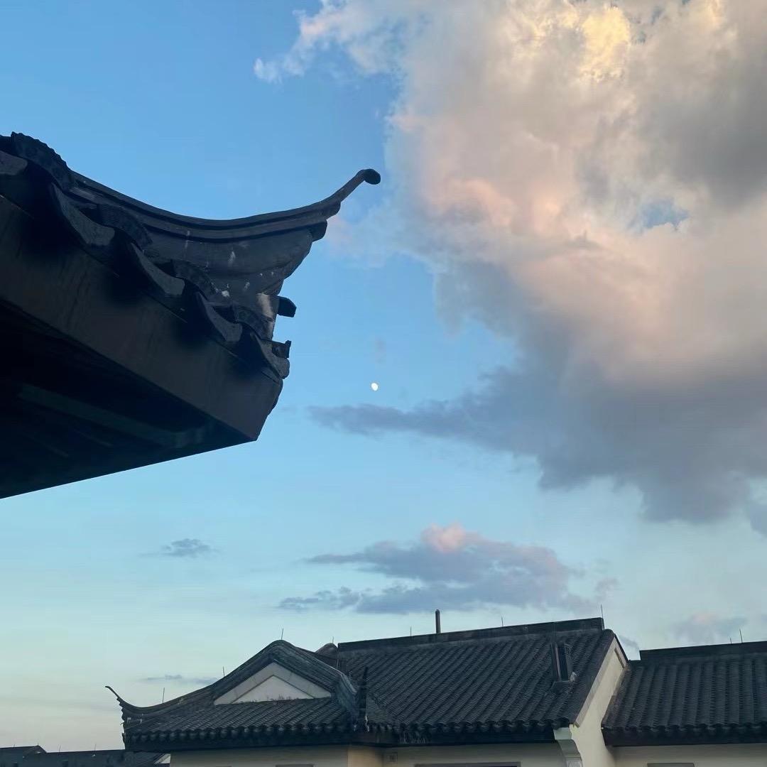 人间四月