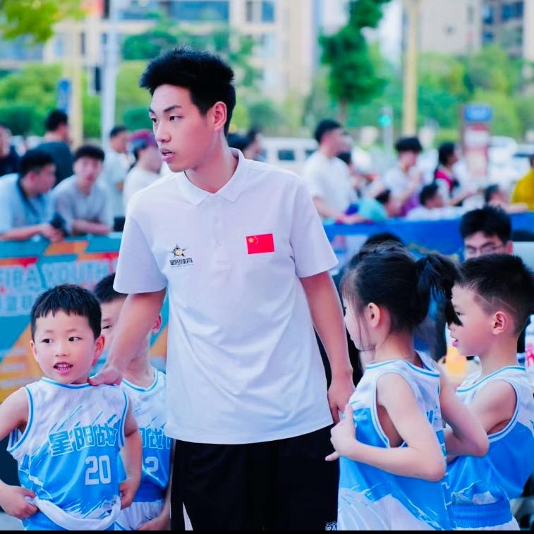 南充教篮球🏀的壮壮教练