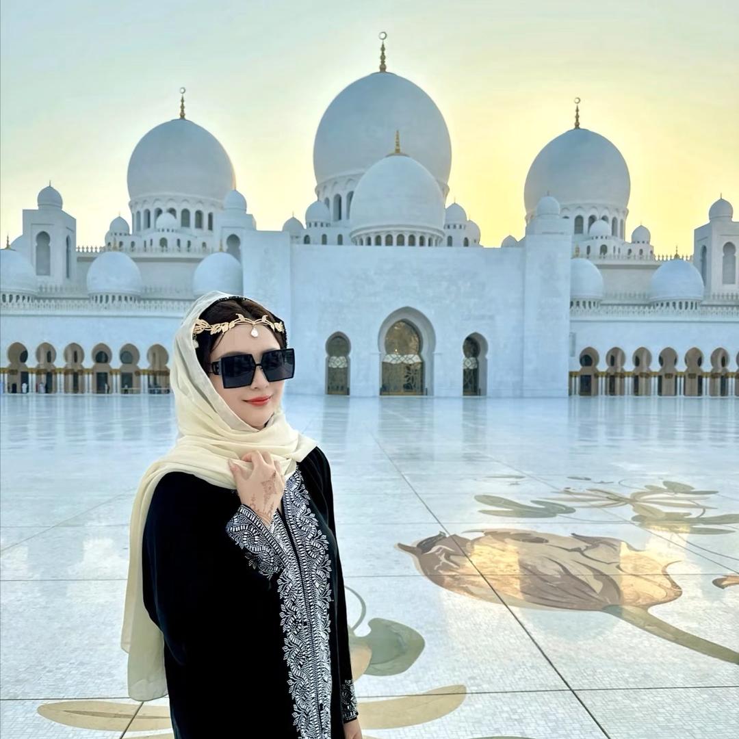 肉肉（人间清醒）