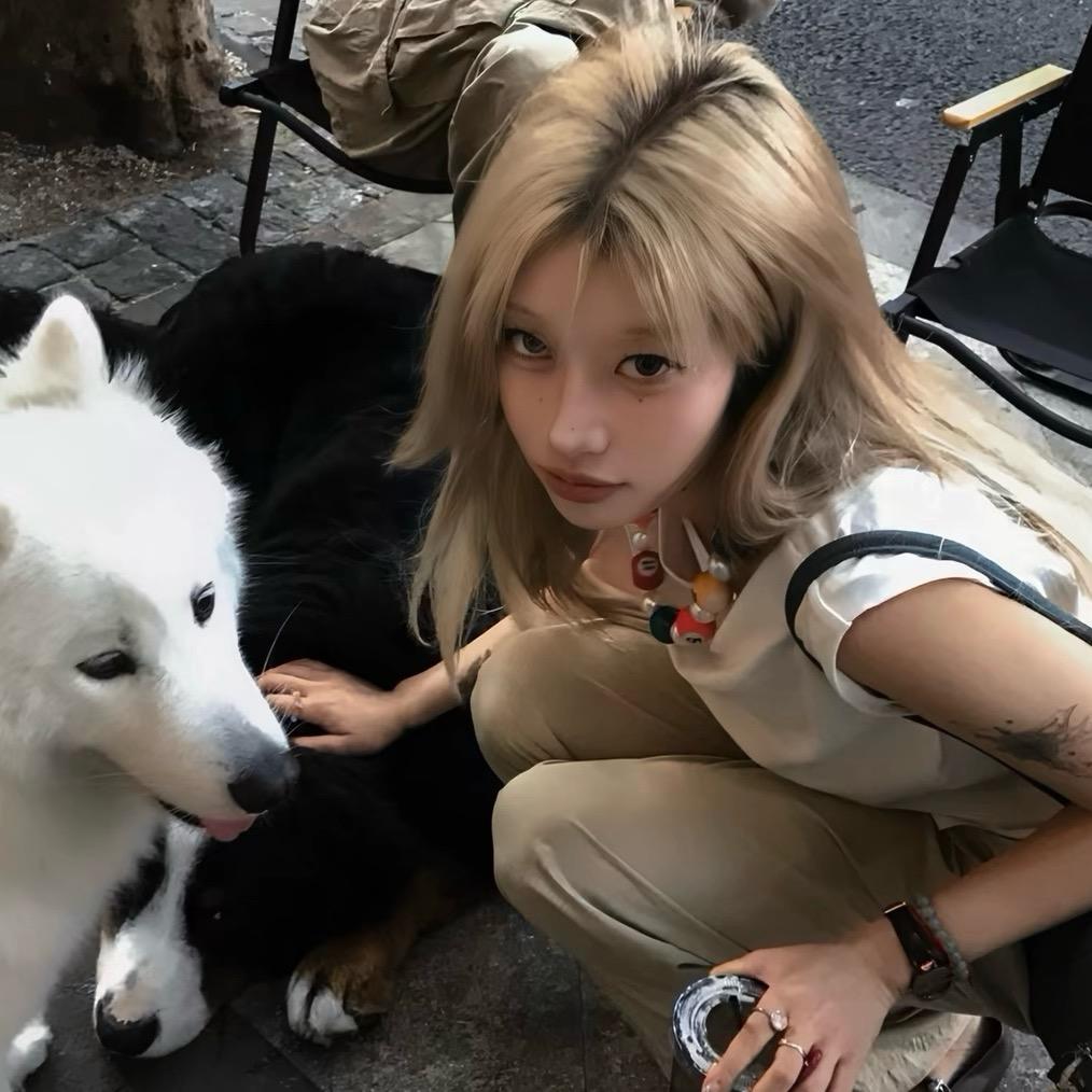 小乖^