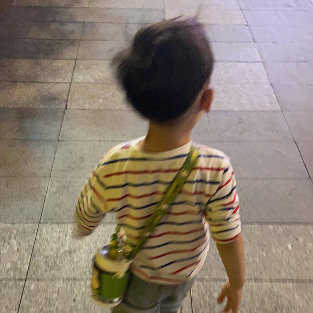 🌈🌸果粒橙麻麻丶