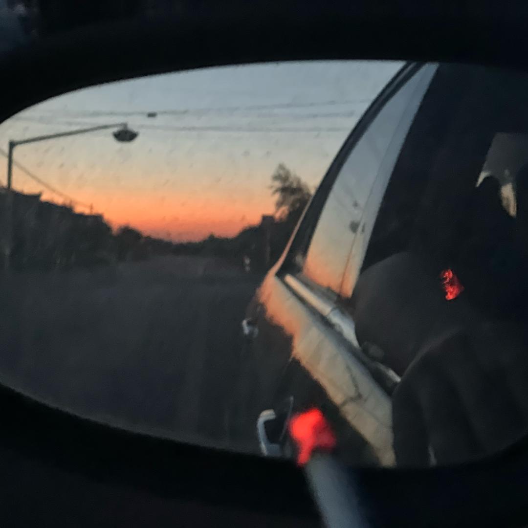 N .  💫