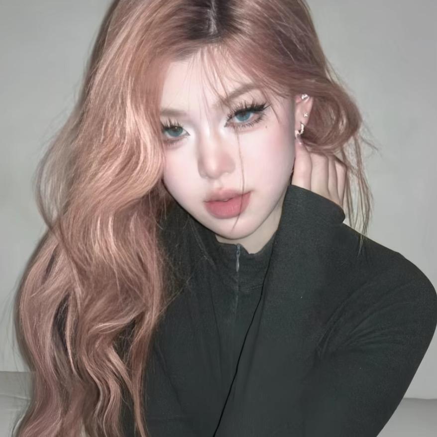 李老婧.