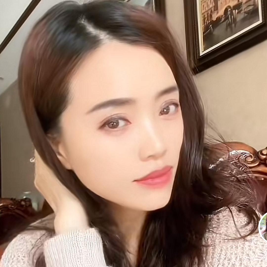𡿨英子＞
