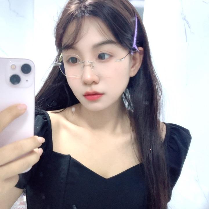 玉姑姑爱吃香菜泡面🍜