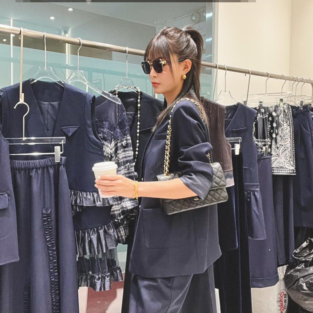 深圳三本服饰「杨阳阳」