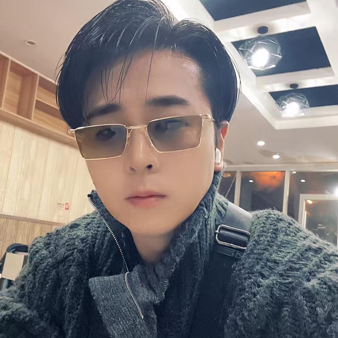 周小飞欧巴
