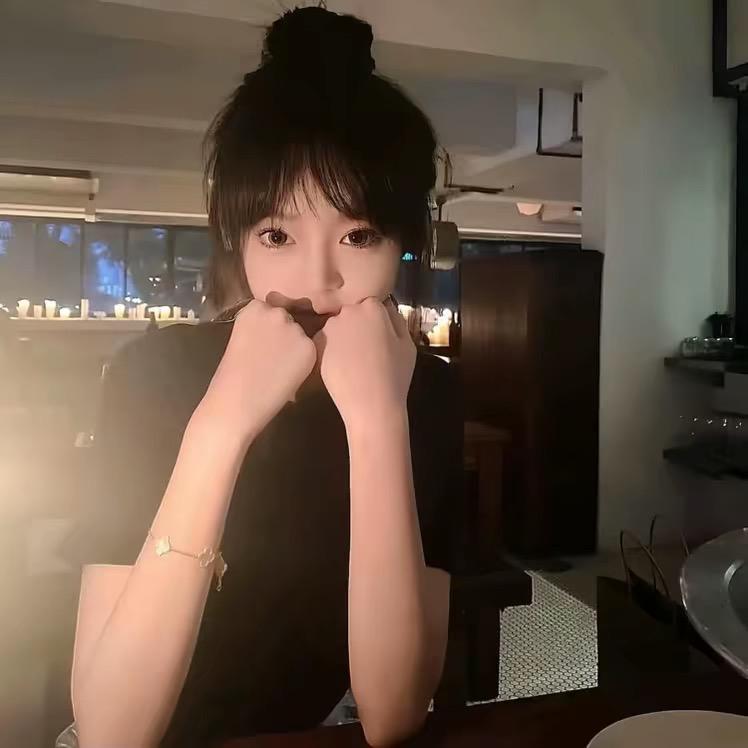 楊咩咩.