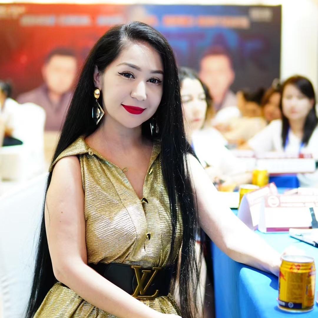 绿姑娘热总助理