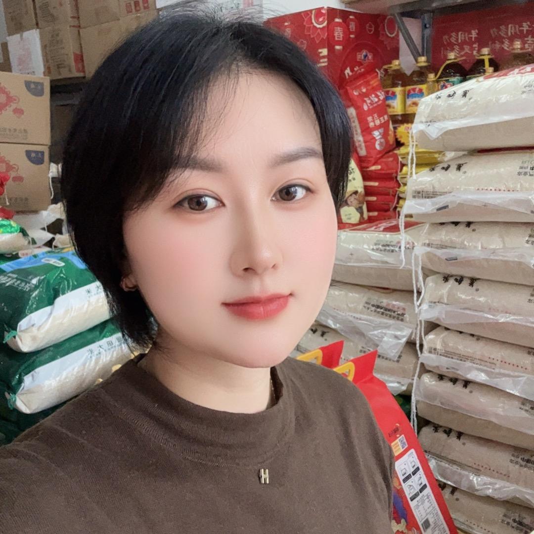 竹山诚信批发超市：杨慧