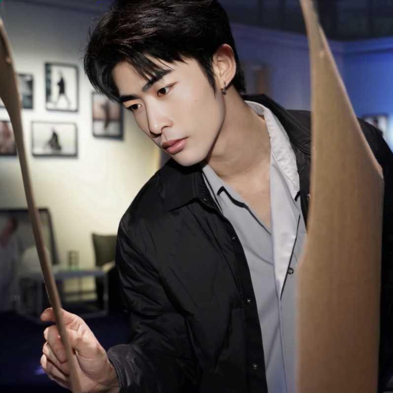 李哲🧟‍♂️