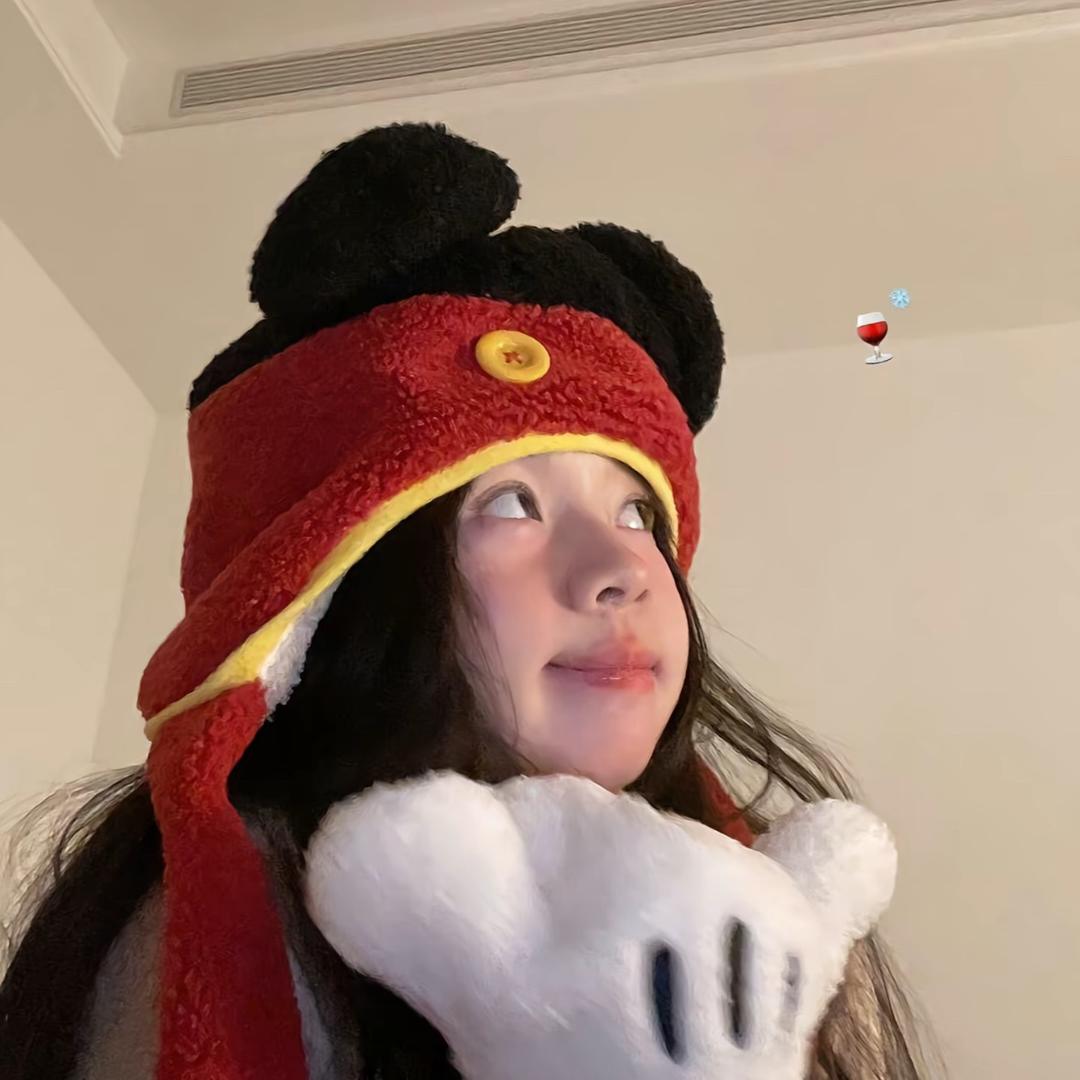 俽