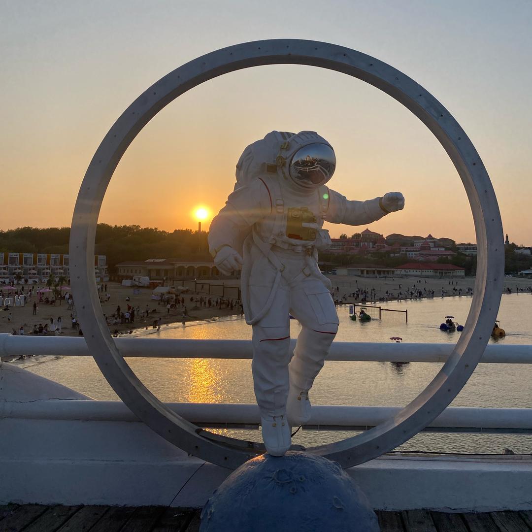 骑着小霍去上学