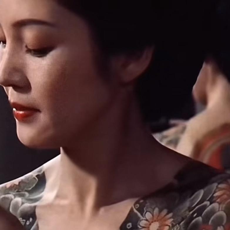 今非昔比.