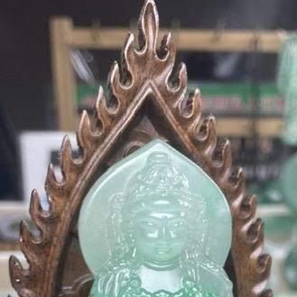 玉多彩珠宝定制