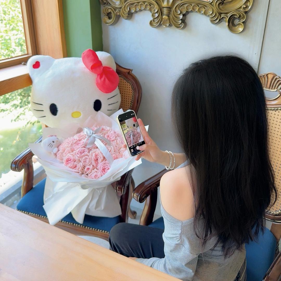 不饿.