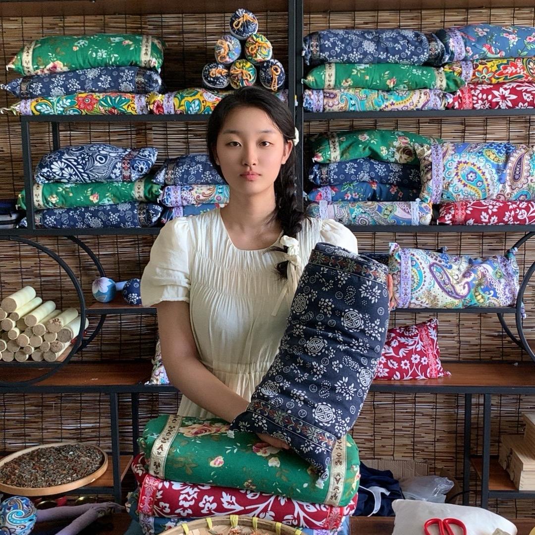 太行山长寿村柏籽壳百花香枕头