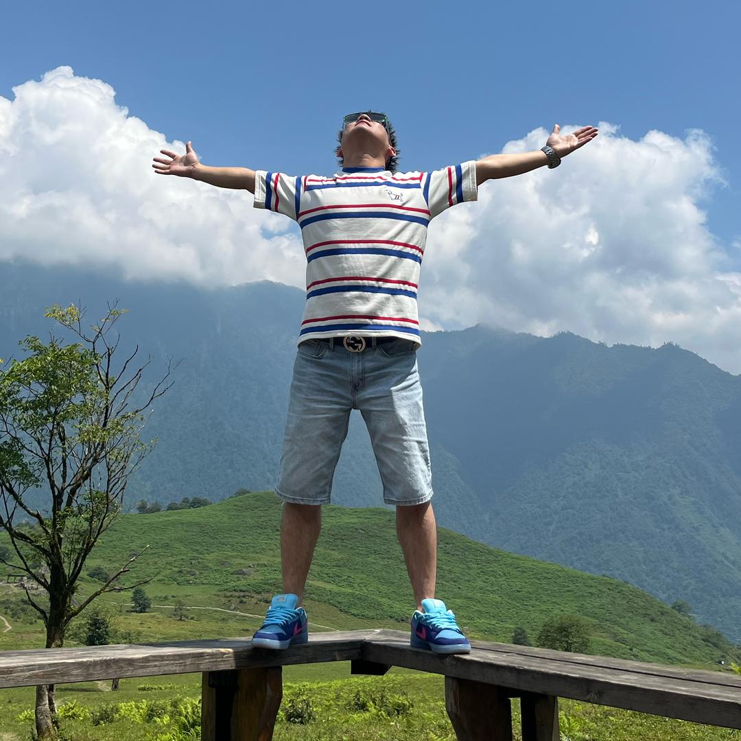 UUKK AUST1N ^0^ 耍蛇蛇