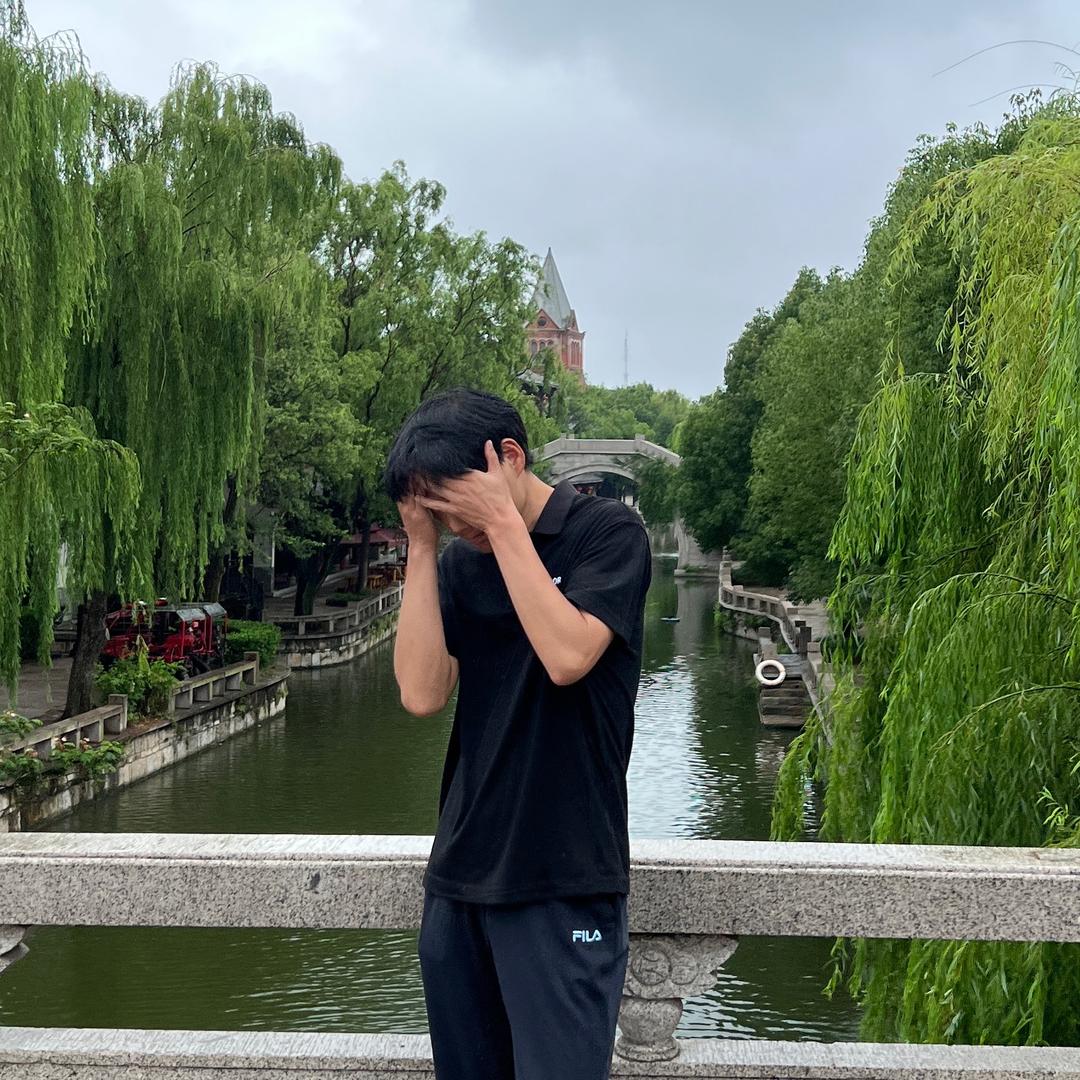 王小伟🎤⁵⁰²³ （很努力）
