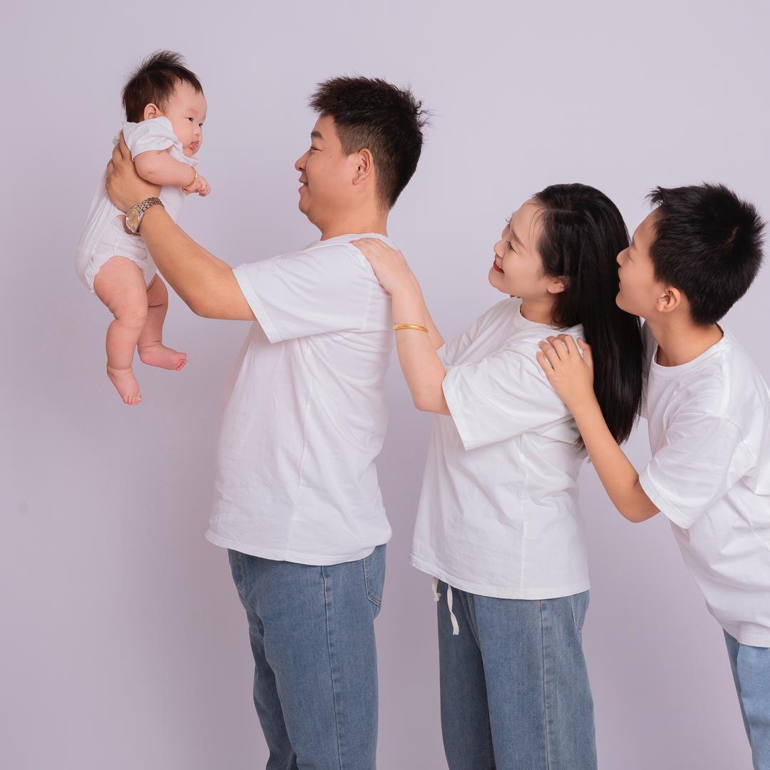 武强麦多家男女服装店👚护肤🧴