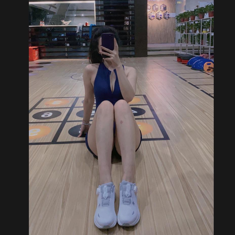 富力湾游泳健身会所 苗总