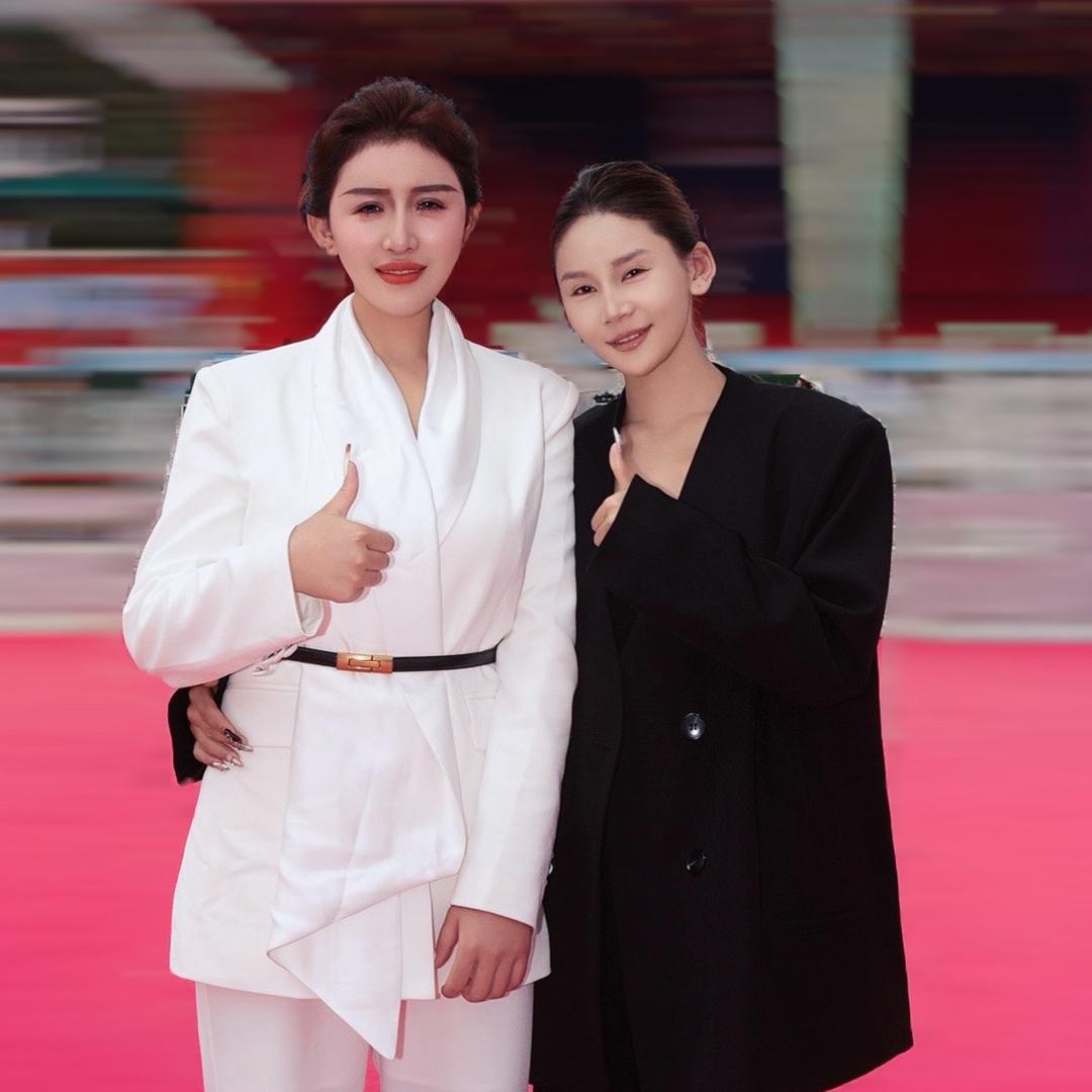 卓嘎小号（黑大姐团队）