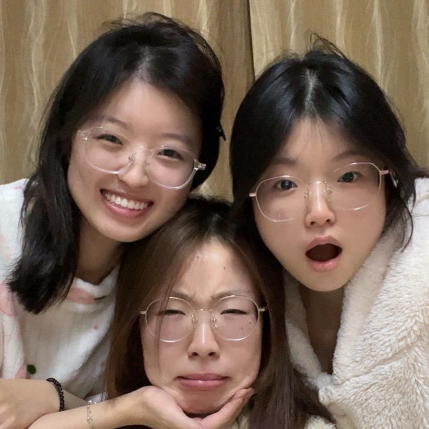 哭包三姐妹