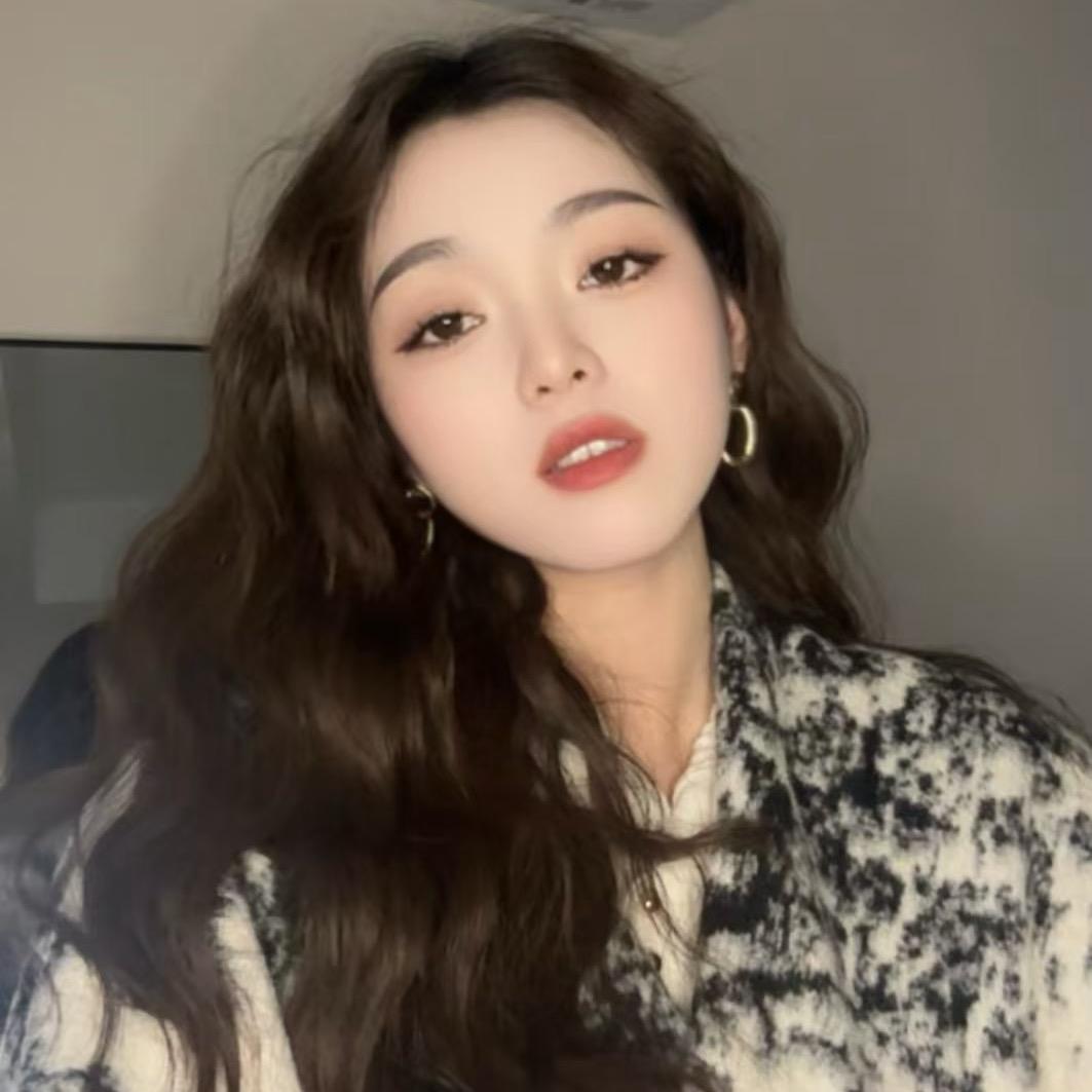 琪琪微微胖私服