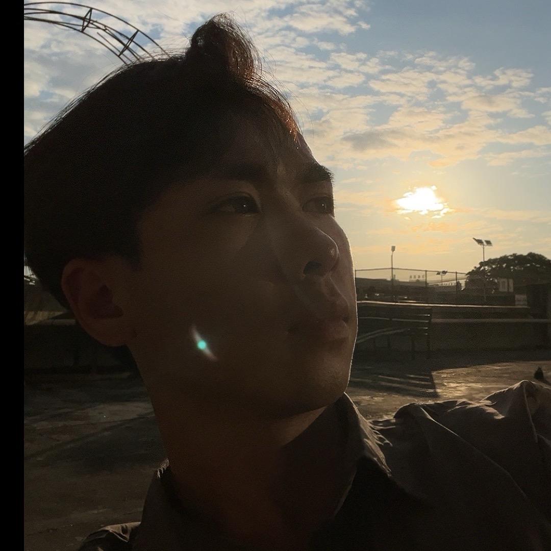 不会拍照的小鄢