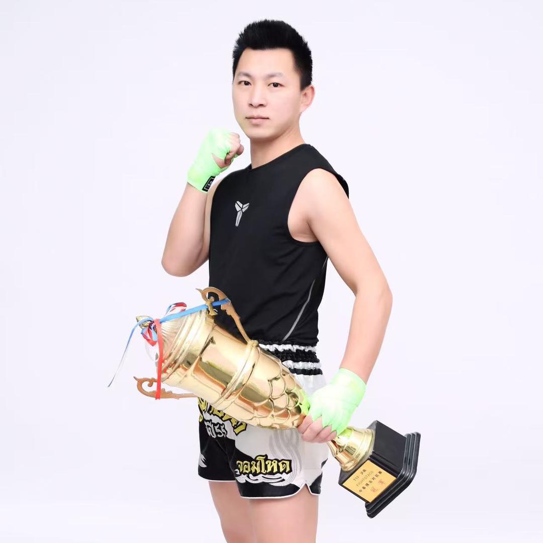 雷格健身搏击俱乐部