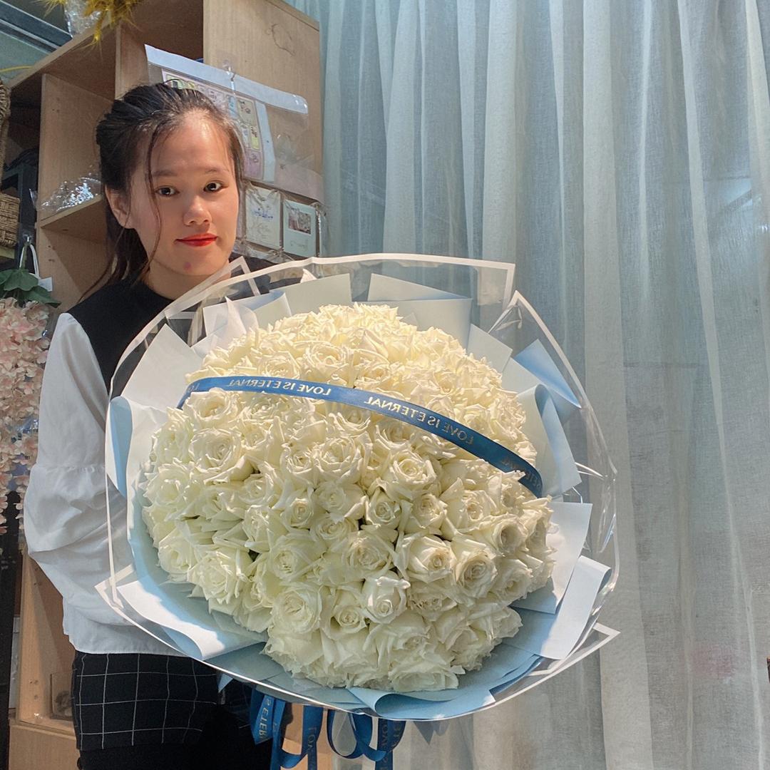 蝗后，添鸿园艺花店