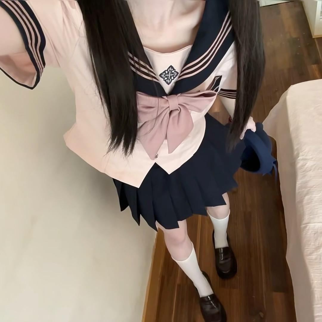 呆胶布丁