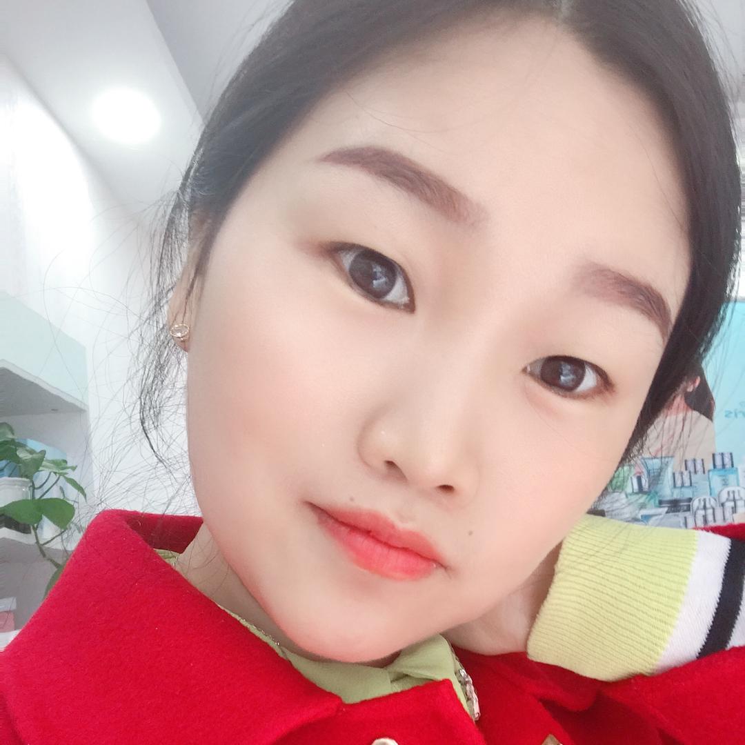 莉莉