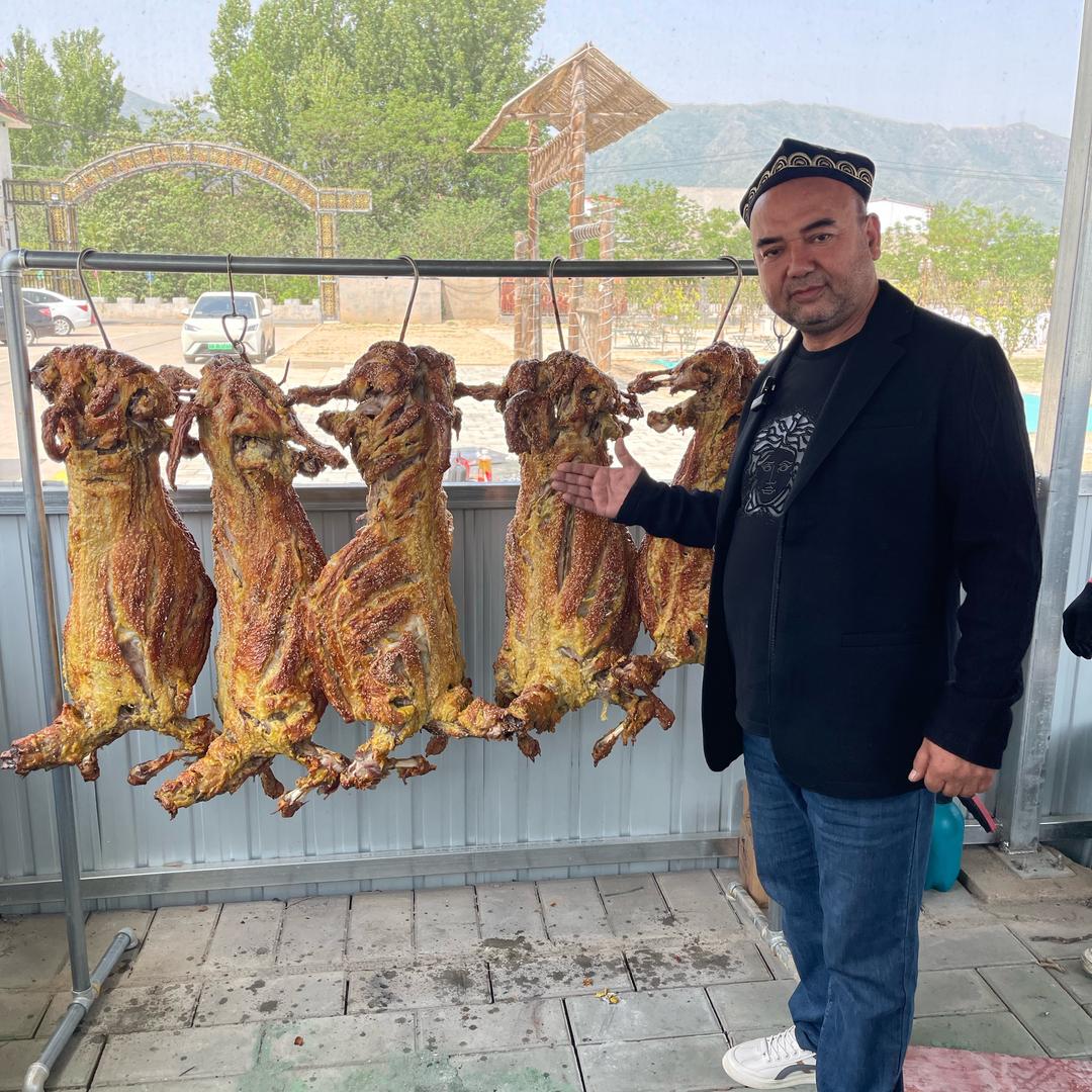 新疆阿布烧烤店