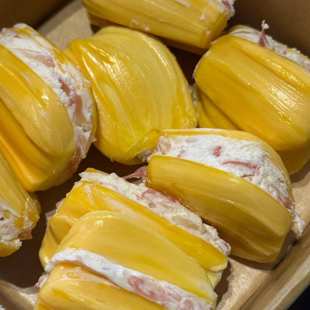 固体杨枝甘露水果夹