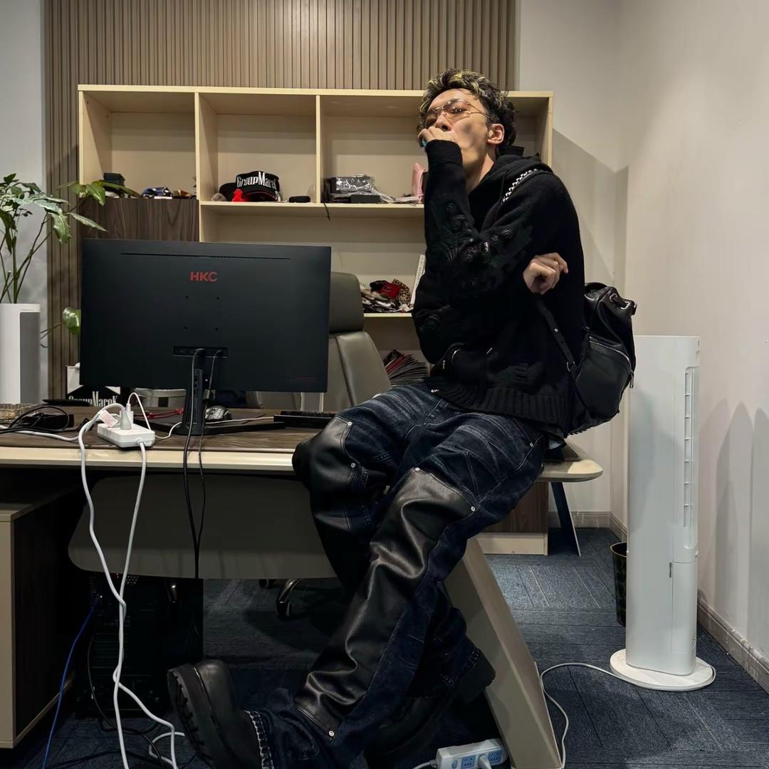 抑郁的帅b