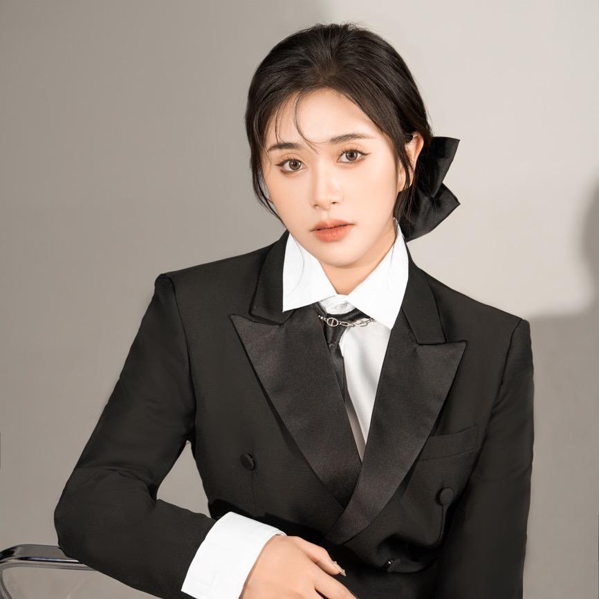廉江化妆师·PW珮菀🐰