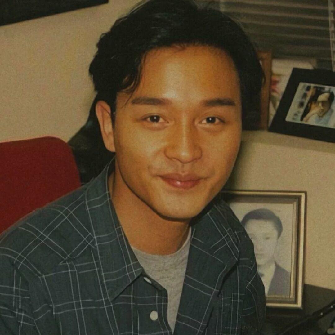 小木.