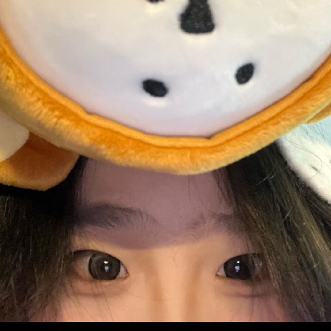 不是小C