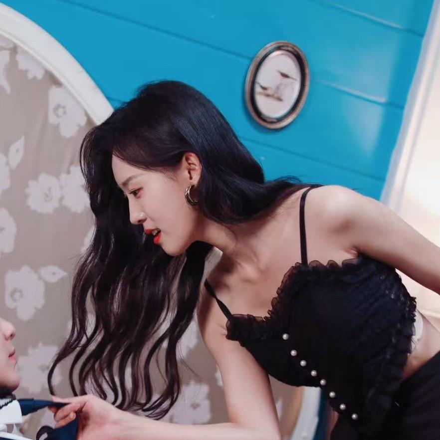 爱演戏的女演员