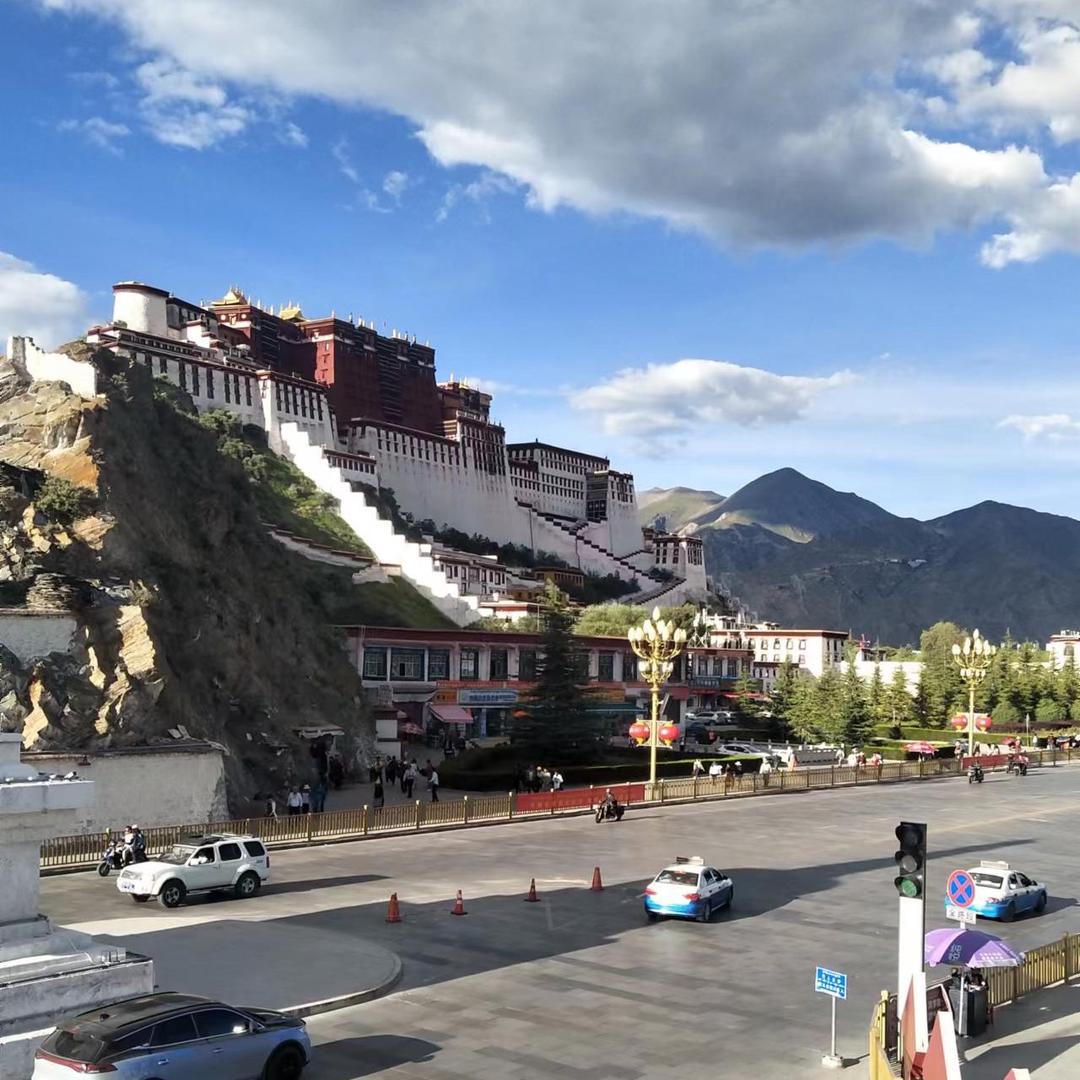 梁·年轻在于拼（朋友圈）