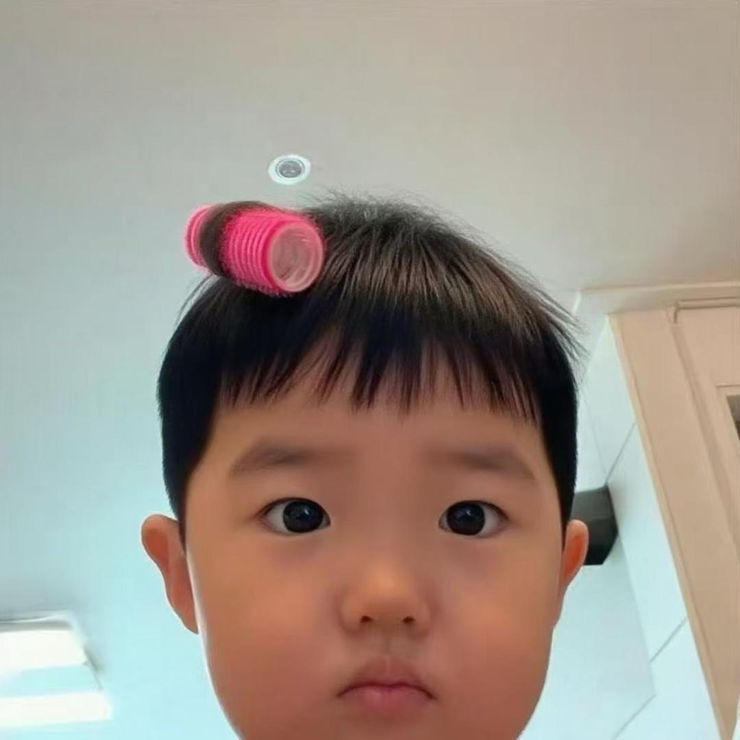 爱拉屎的小老鼠