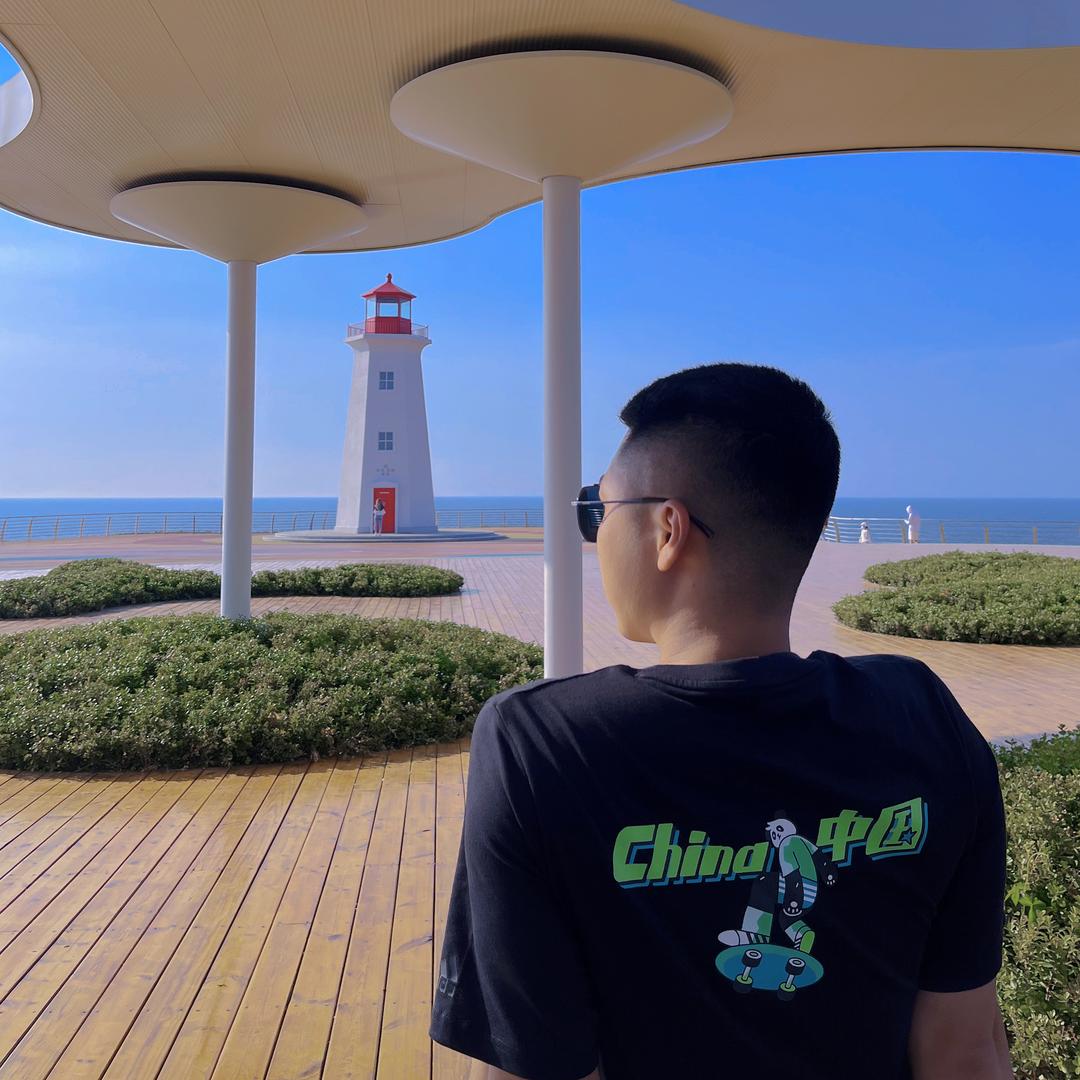 大连巴斯光年海景民宿官方号