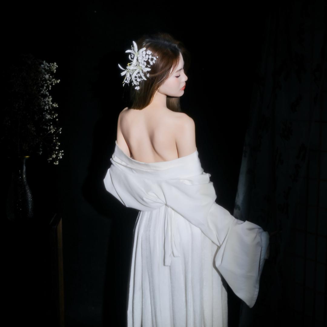 000🫧（饿扁了）