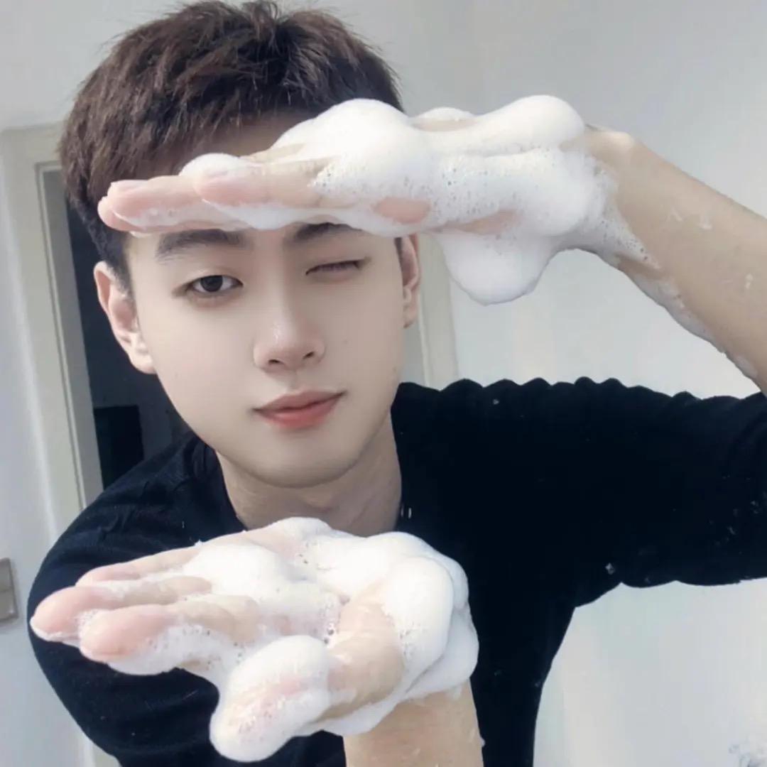 总裁小赵ღ