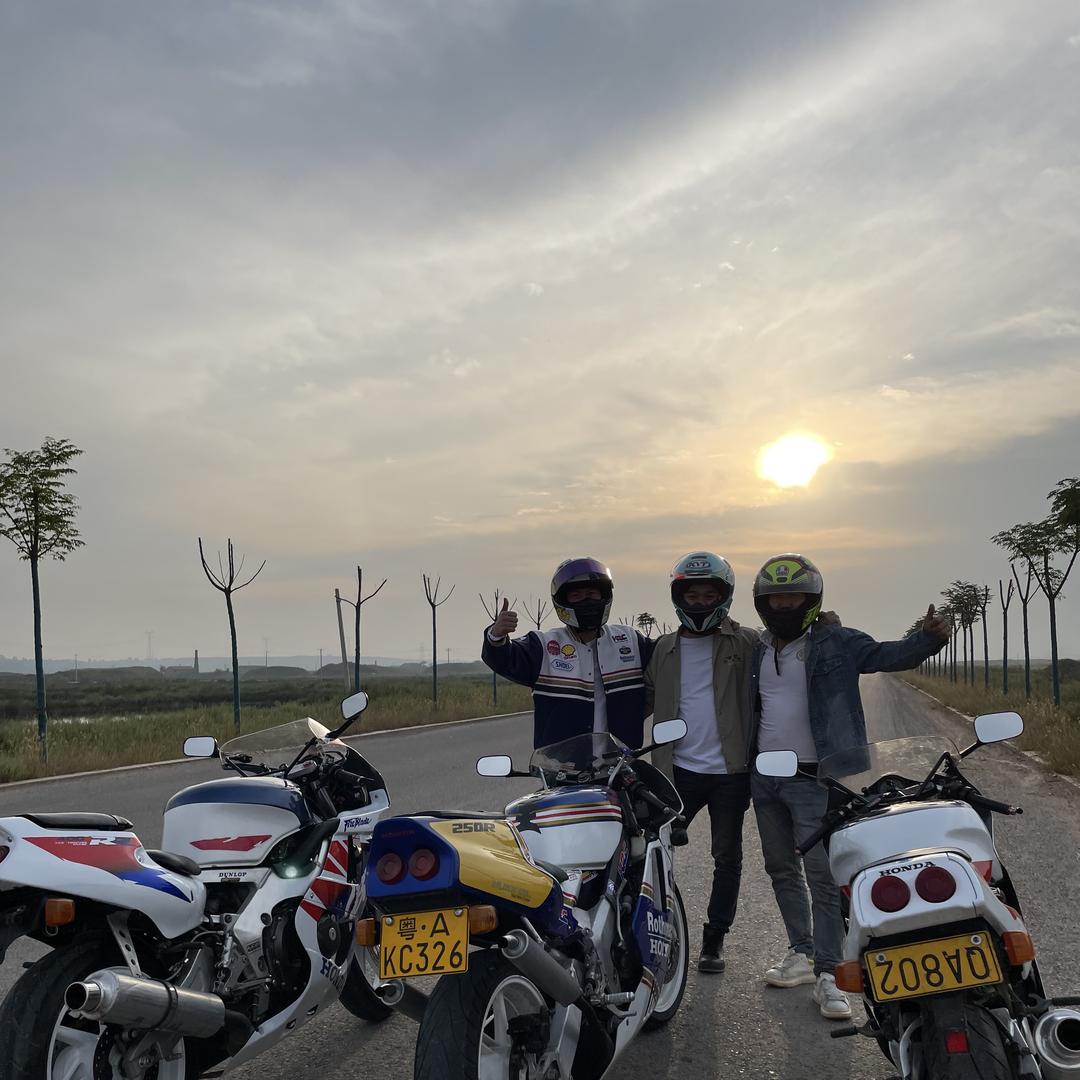 阿阳经典怀旧老车