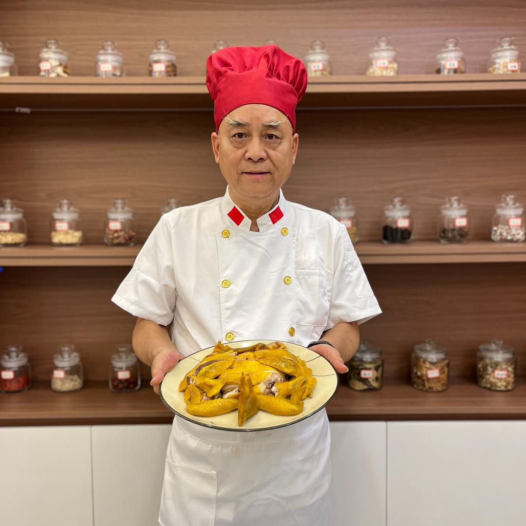 白眉老张.
